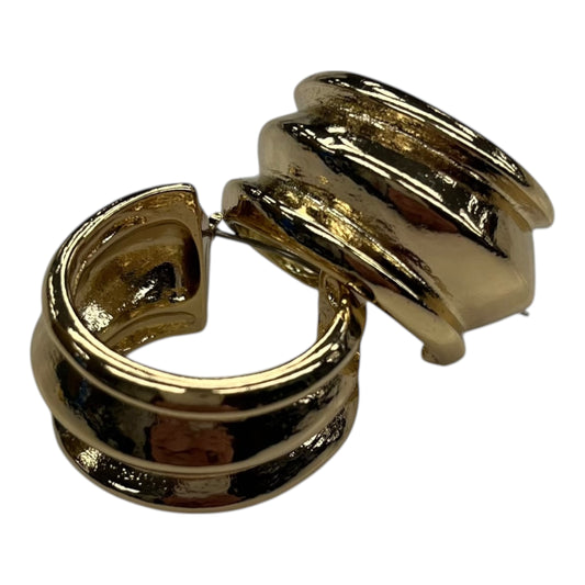 Earrings Hoop By Clothes Mentor In Gold