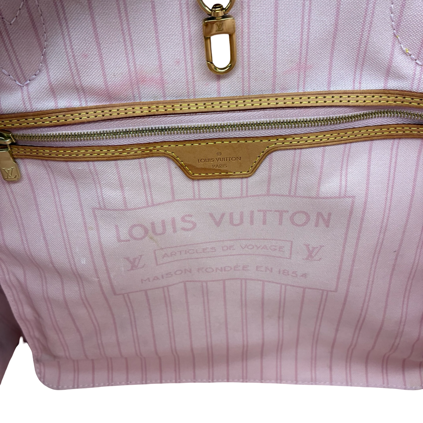 Handbag Luxury Designer By Louis Vuitton In Tan, Size:Large