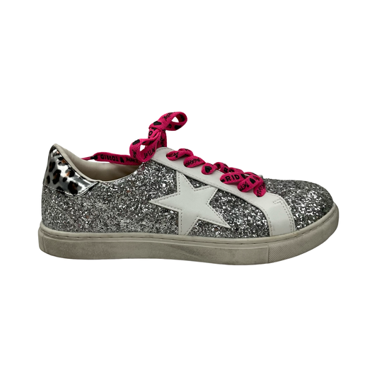 Shoes Sneakers By Betsey Johnson In Silver & White, Size:8