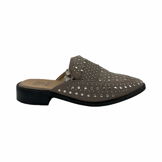Shoes Flats By Cmf In Brown, Size:7.5