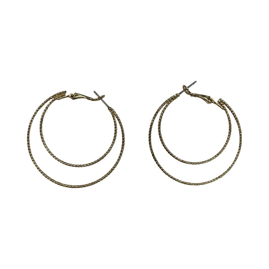Earrings Hoop By Clothes Mentor In Gold