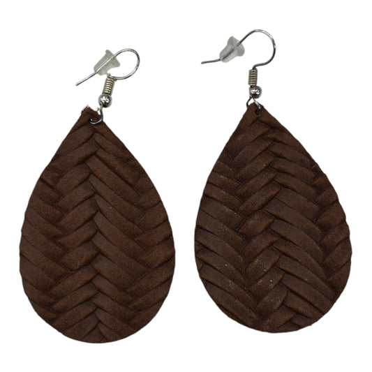 EARRINGS DANGLE/DROP by    CLOTHES MENTOR In BROWN