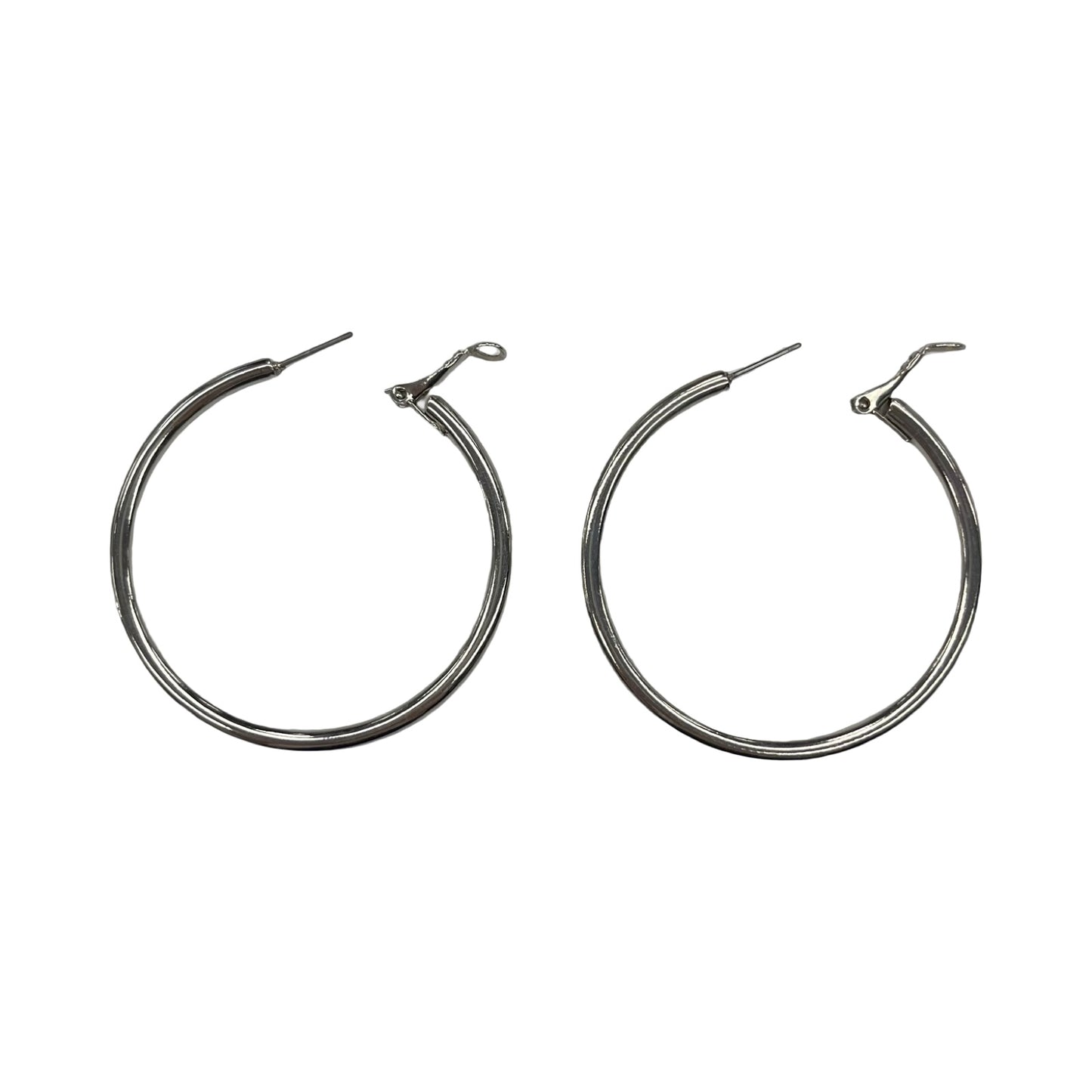 Earrings Hoop By Clothes Mentor In Silver