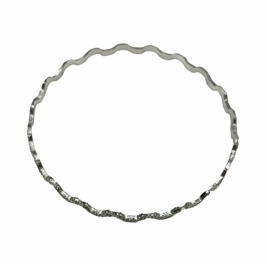 Bracelet Bangle By Clothes Mentor In Silver