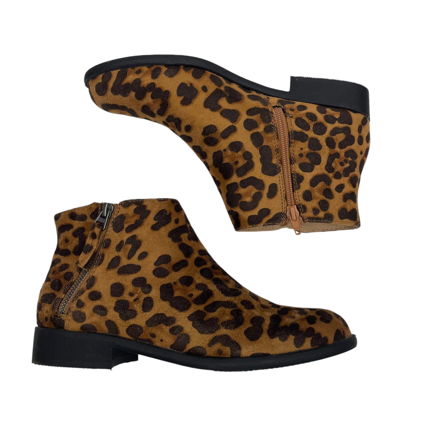 Boots Ankle Flats By Time And Tru In Animal Print, Size:8L