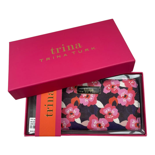 Wallet By Trina Turk In Floral Print, Size:Medium