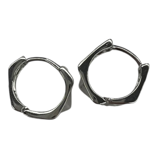 Earrings Hoop By Clothes Mentor In Silver