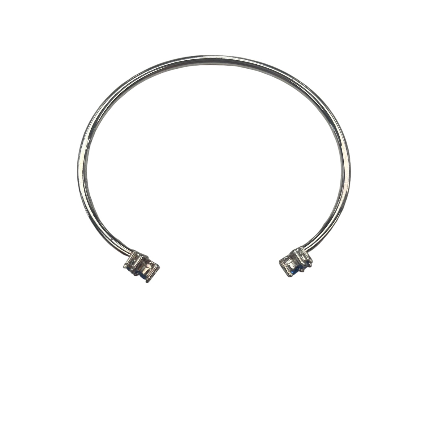 Bracelet Bangle By Clothes Mentor In Silver