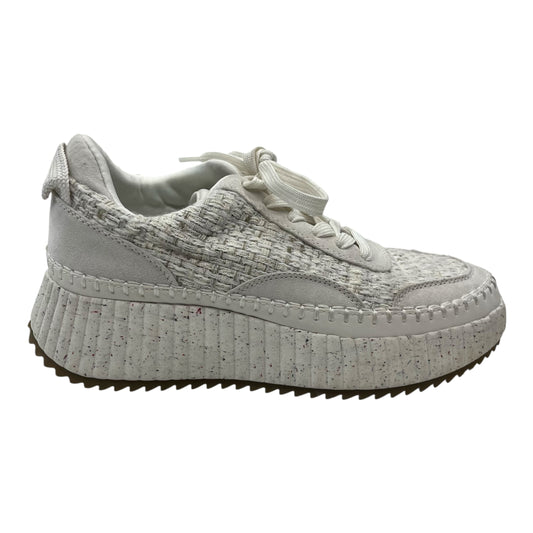 Shoes Sneakers By Universal Standard In White, Size:8