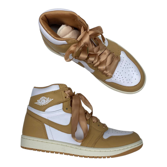 Shoes Sneakers By Nike In Tan & White, Size:9