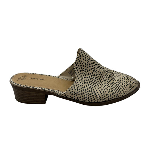 Shoes Flats By Time And Tru In Tan, Size:10