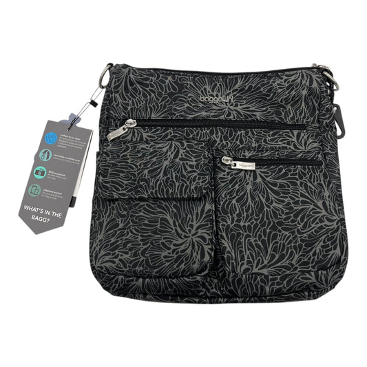 Crossbody By Baggallini In Grey, Size:Large
