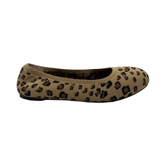 Shoes Flats By Amazon Essentials In Animal Print, Size:9.5