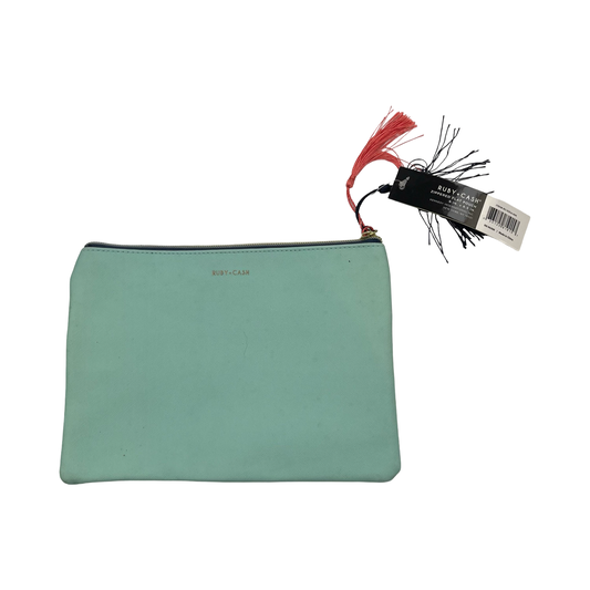 Makeup Bag By Clothes Mentor In Green, Size:Medium