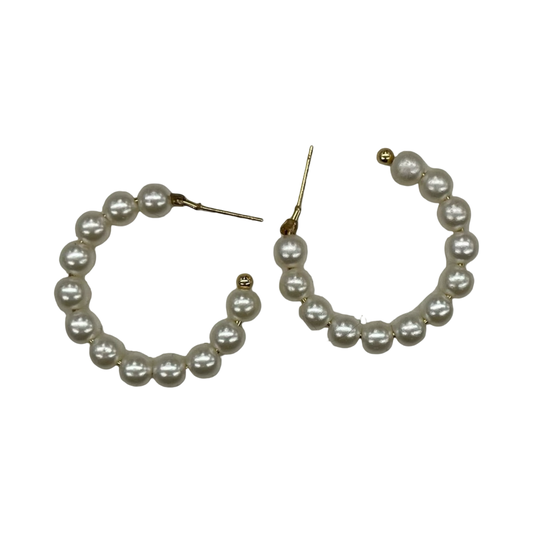 Earrings Hoop By Clothes Mentor In Gold & White