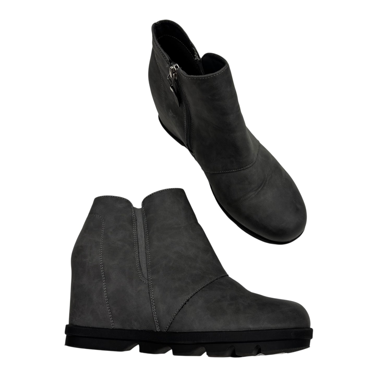 Boots Ankle Heels By Clothes Mentor In Grey, Size:9