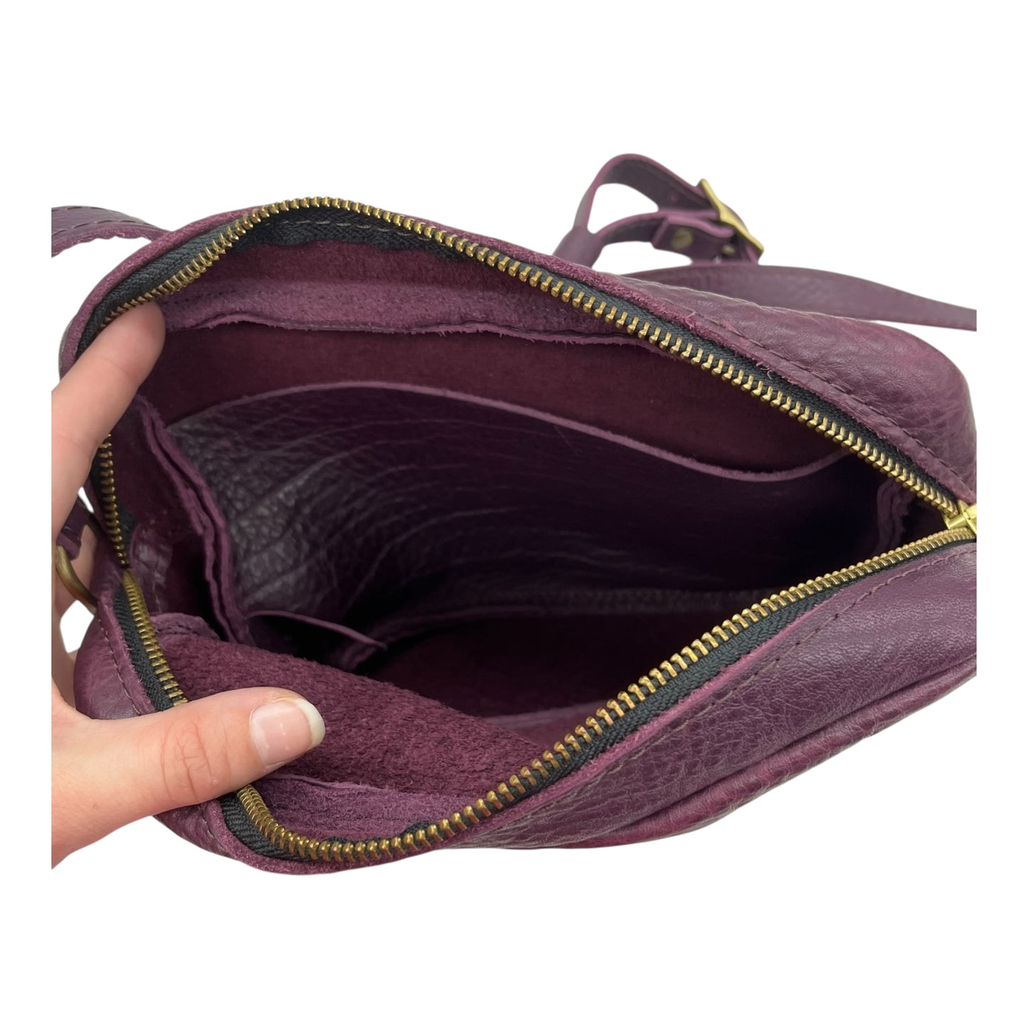 Crossbody Leather By Portland Leather In Purple, Size:Medium