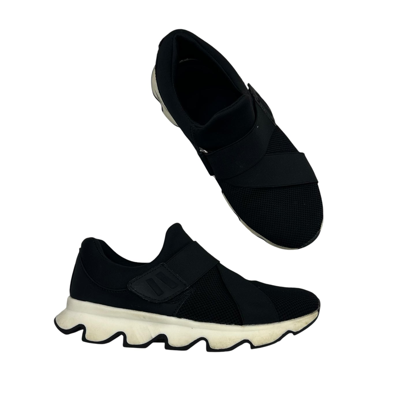 Shoes Sneakers By Cushionaire In Black, Size:8.5