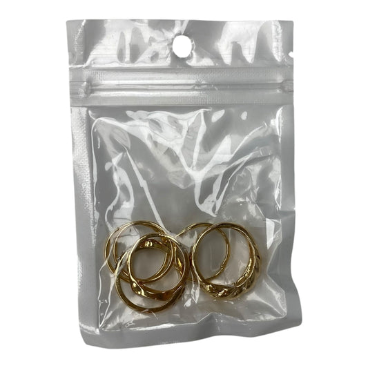 Ring Stackable By Clothes Mentor In Gold