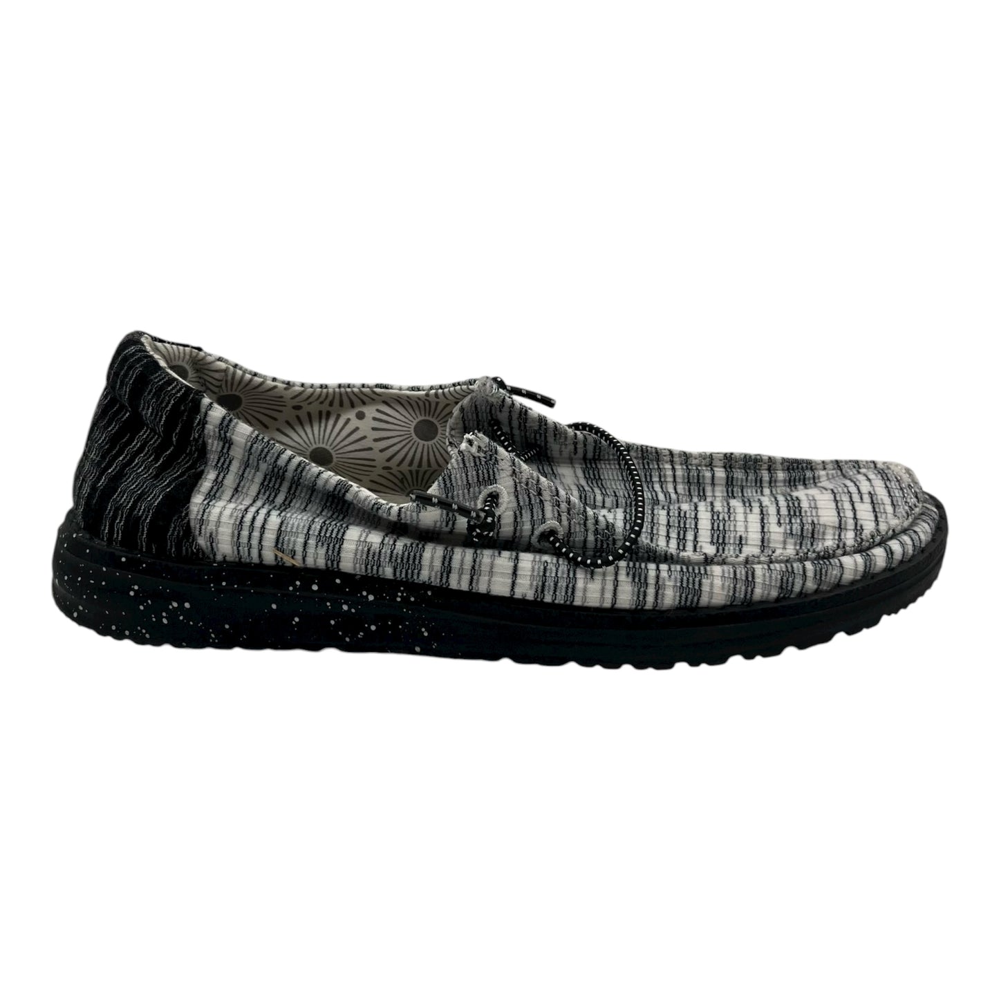 Shoes Flats By Hey Dude In Black & White, Size:7
