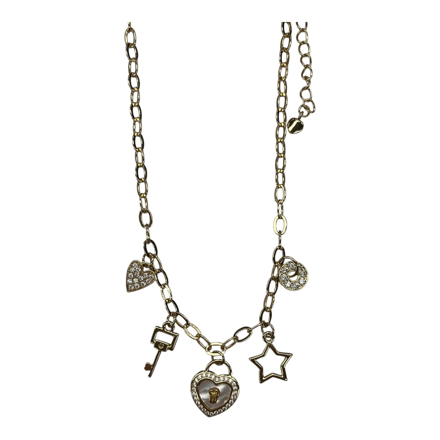 Necklace Charm By    Clothes Mentor In Gold