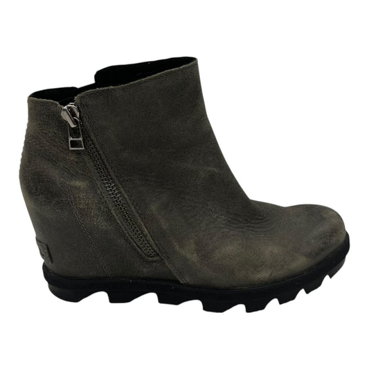 Boots Ankle Heels By Sorel In Grey, Size:6.5
