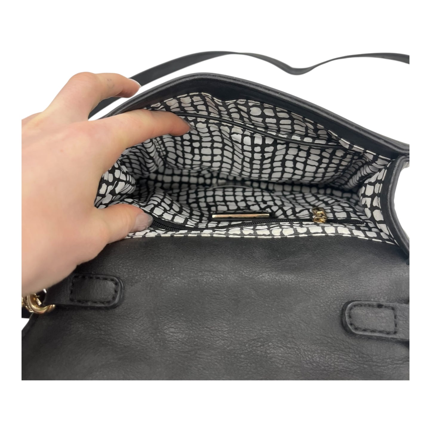 Crossbody By Urban Expressions In Black, Size:Medium