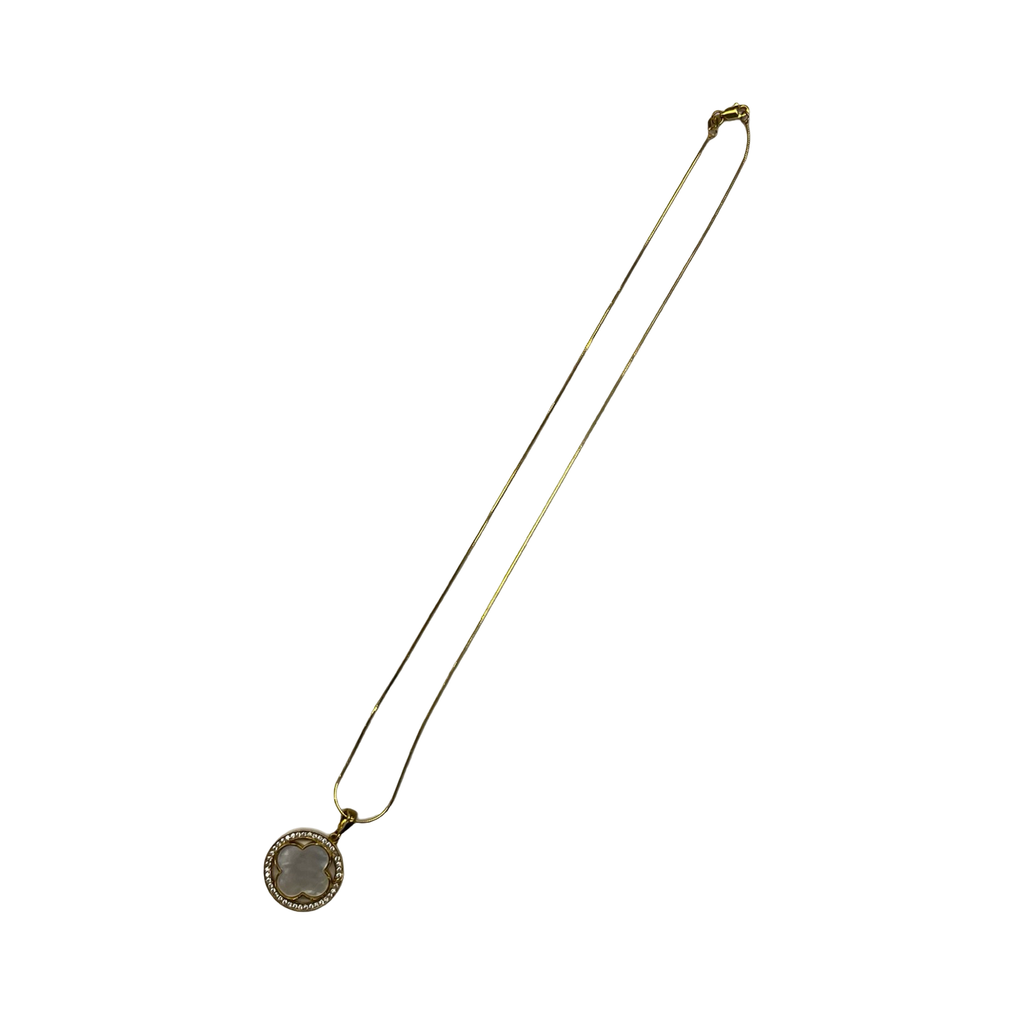 Necklace Charm By Clothes Mentor In Gold & White