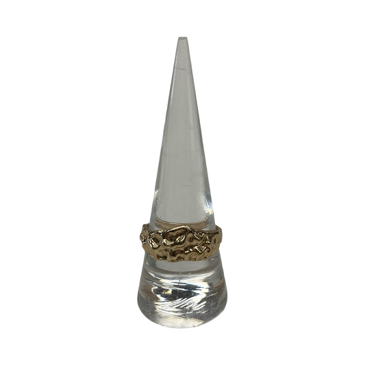 Ring Band By Clothes Mentor In Gold, Size:6