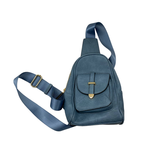 BLUE CROSSBODY by CLOTHES MENTOR Size:MEDIUM