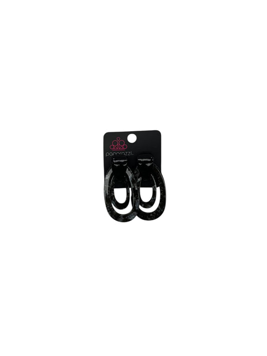Earrings Dangle/Drop By Paparazzi In Black