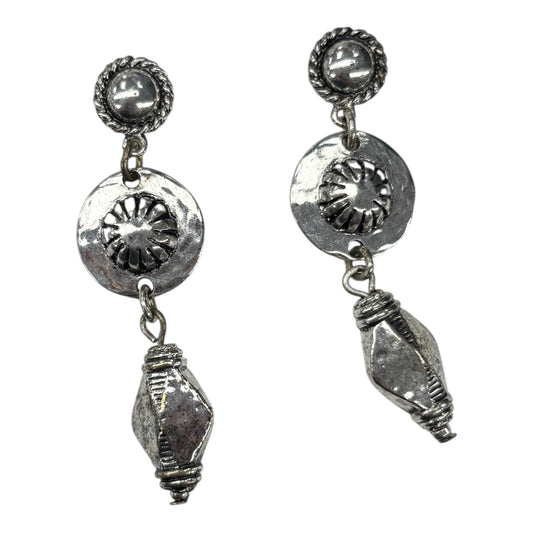 EARRINGS DANGLE/DROP by    CLOTHES MENTOR In SILVER