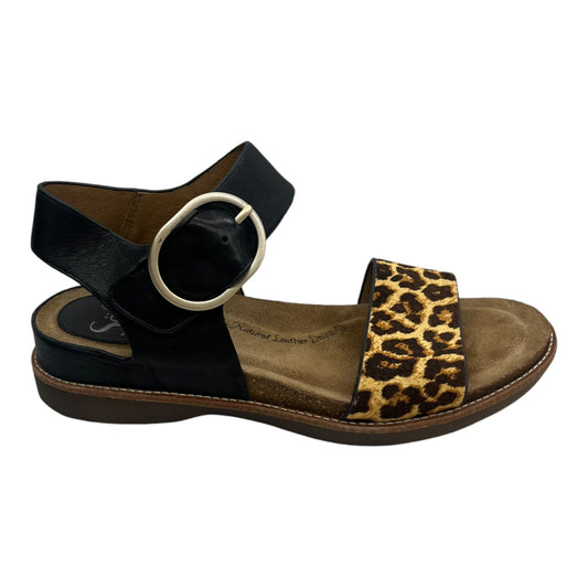 Sandals Flats By Sofft In Animal Print, Size:7