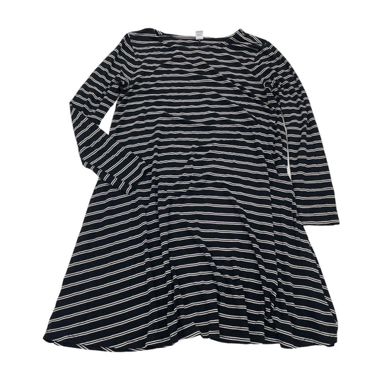 BLACK & WHITE DRESS CASUAL SHORT by OLD NAVY Size:L