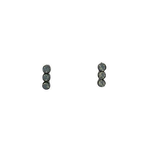 Earrings Stud By Cmf In Silver & White