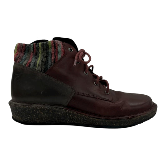 Boots Ankle Flats By Aetrex In Maroon, Size:7.5