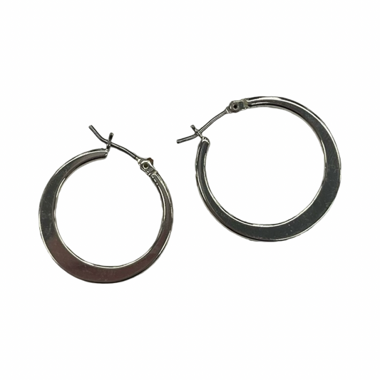 Earrings Hoop By Clothes Mentor In Silver