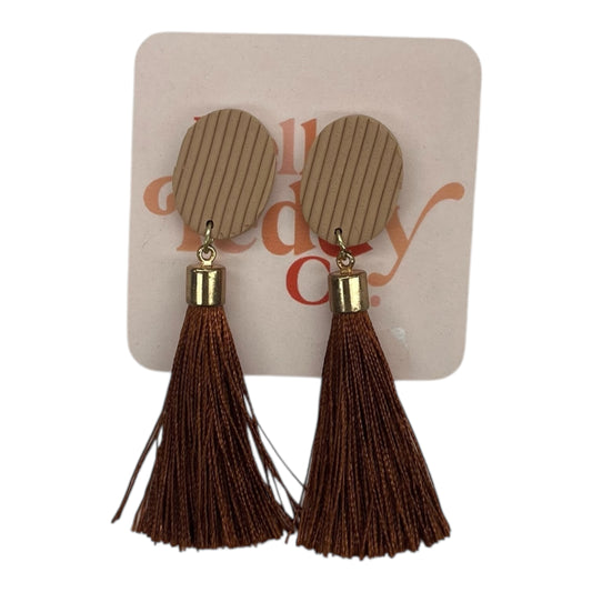 Earrings Dangle/Drop By Clothes Mentor In Tan
