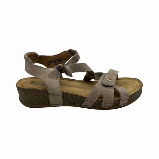 Sandals Flats By White Mountain In Tan, Size:8