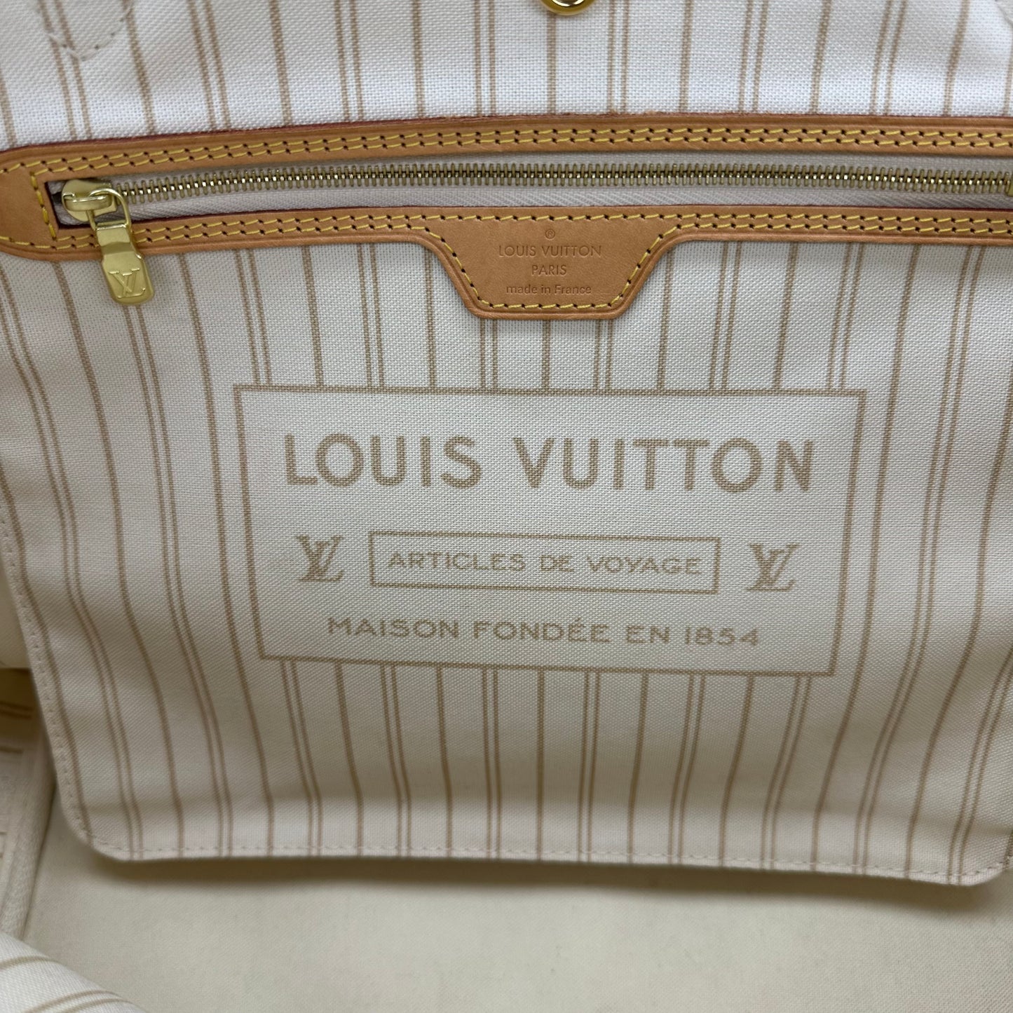 CREAM TOTE LUXURY DESIGNER by LOUIS VUITTON Size:MEDIUM