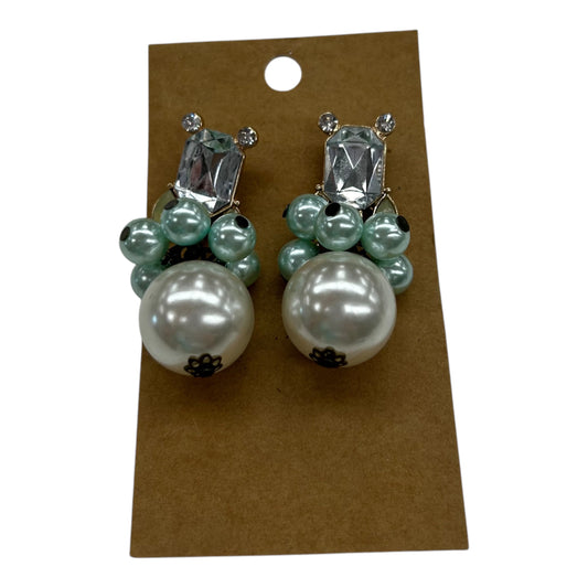 Earrings Dangle/Drop By Clothes Mentor In Silver