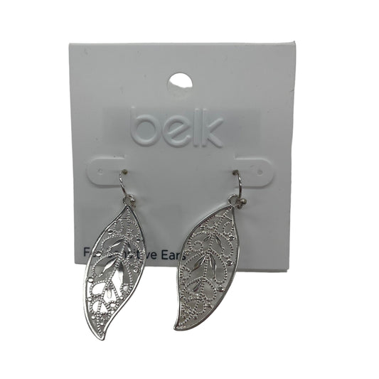 CLOTHES MENTOR EARRINGS DANGLE/DROP