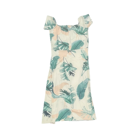 Dress Party Long By Clothes Mentor In Cream & Green, Size:Xl