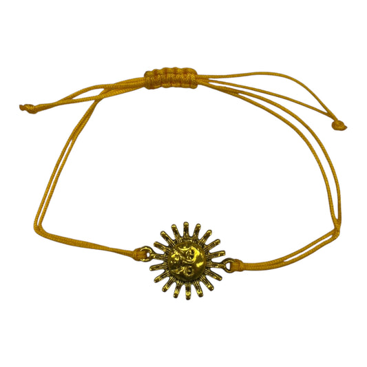 Bracelet Charm By Plunder In Gold