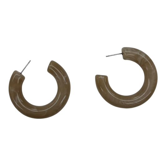 Earrings Hoop By Clothes Mentor In Tan