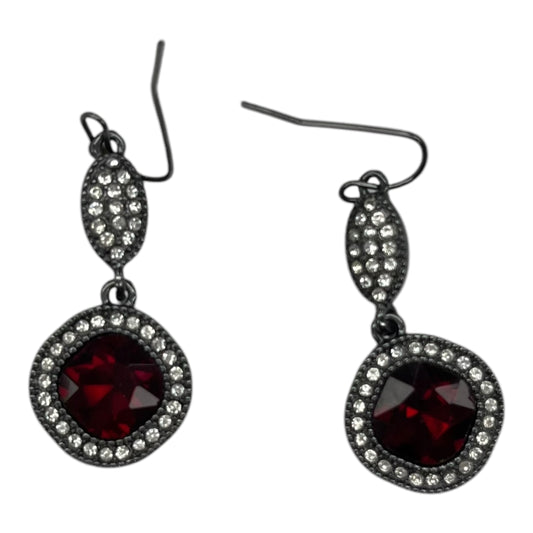 Earrings Dangle/Drop By Cmf In Red & Silver