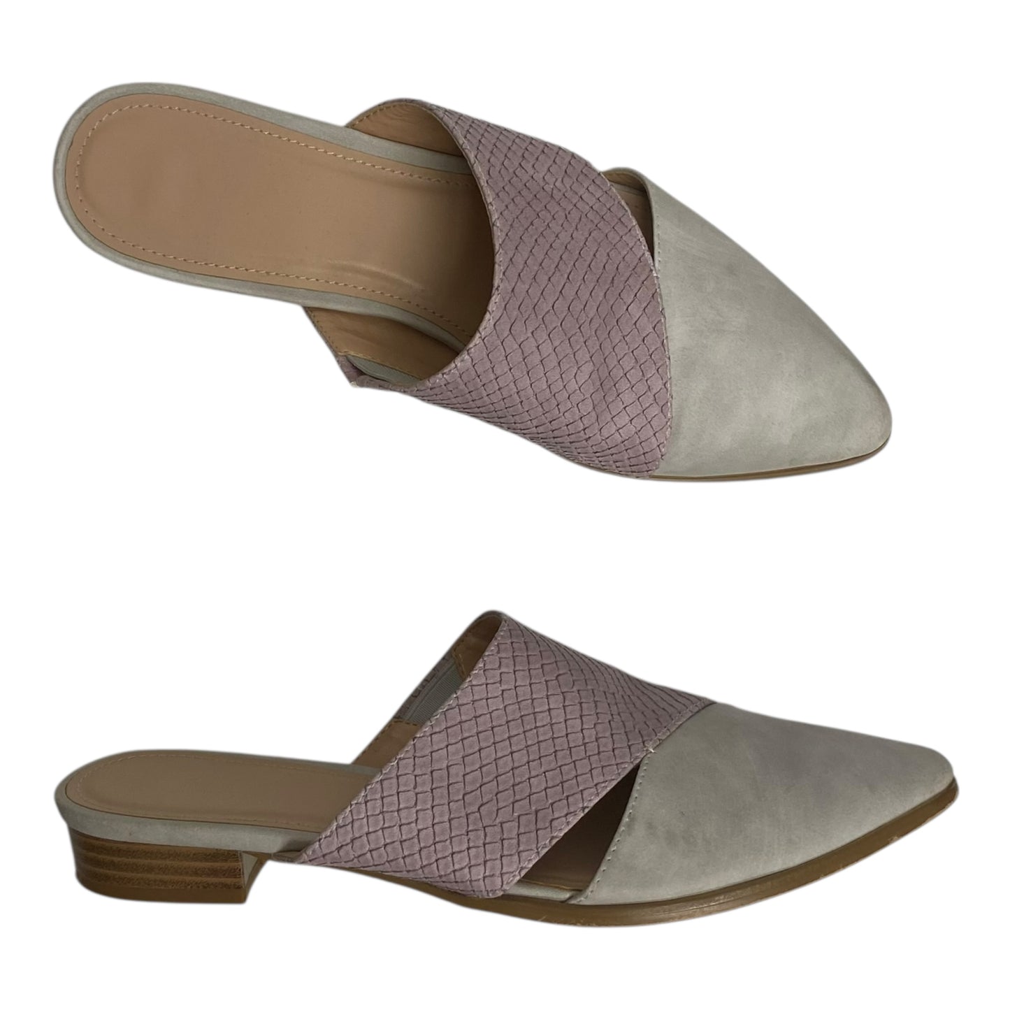 Shoes Flats By Clothes Mentor In Grey & Pink, Size:7