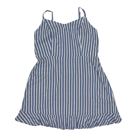 DRESS CASUAL SHORT by OLD NAVY In BLUE & WHITE, Size: XL