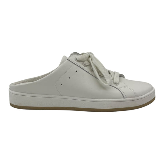 Shoes Sneakers By Chicos In White, Size:7