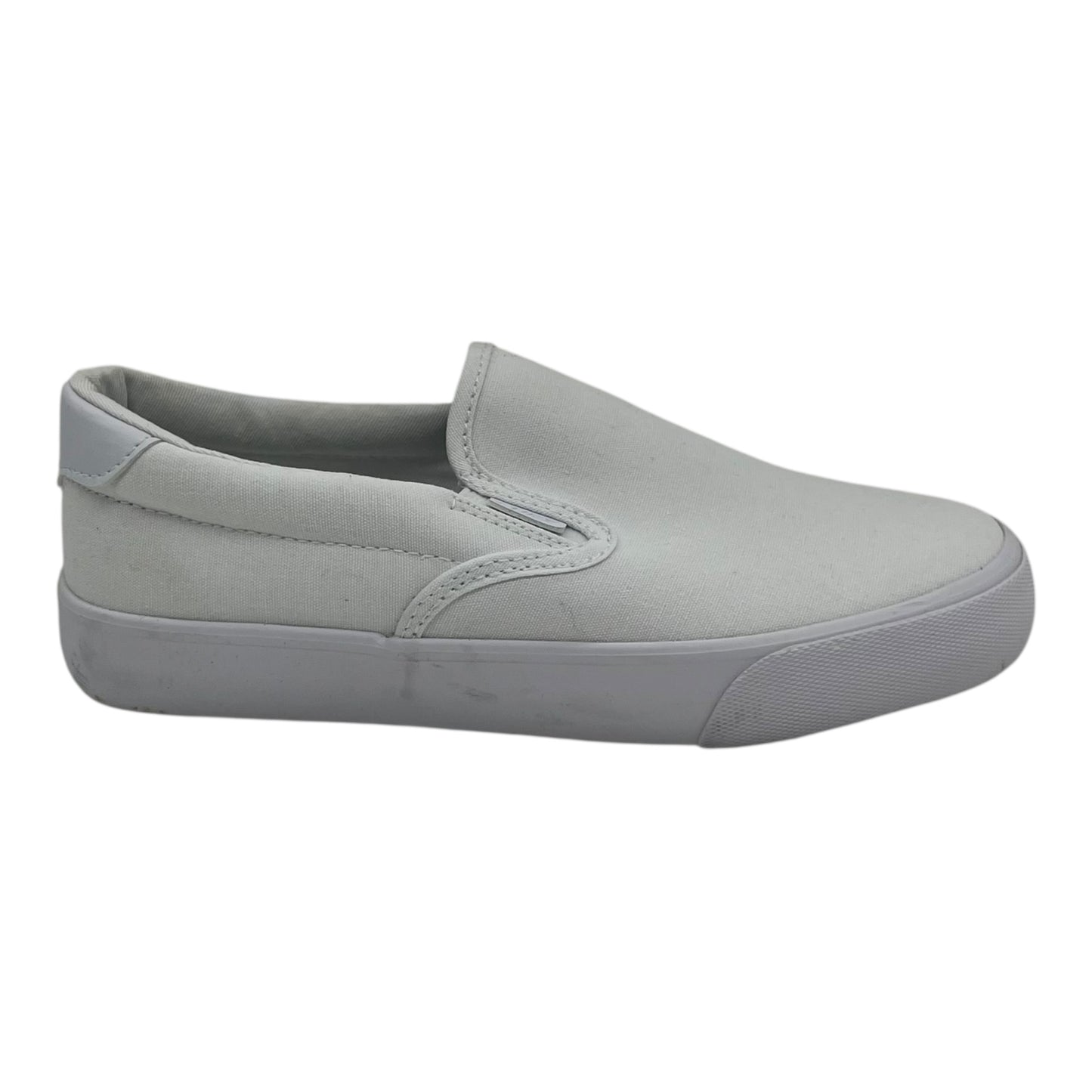 Shoes Flats By Clothes Mentor In White, Size:7